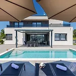 Villa Ana Skicini *
