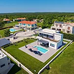 Villa Ana Skicini